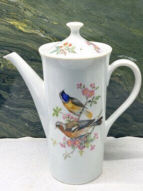 Mottahedeh Floral Wild Birds Design Porcelain Teapot Vintage.